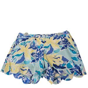 Lilly Pulitzer - Women`s Scalloped Blue and Yellow Shorts size 4